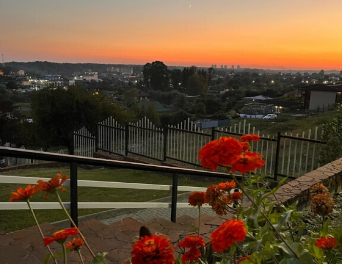 Отель «Ласточка» Пицунда