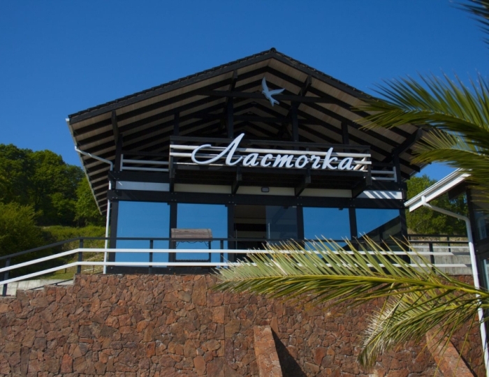 Отель «Ласточка» Пицунда