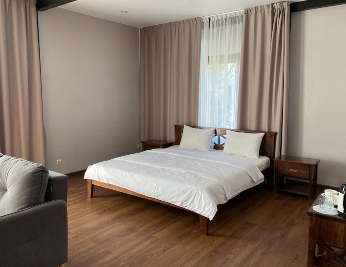 4-мест. 2-комн. полулюкс без балк. - Отель «Ласточка» Пицунда